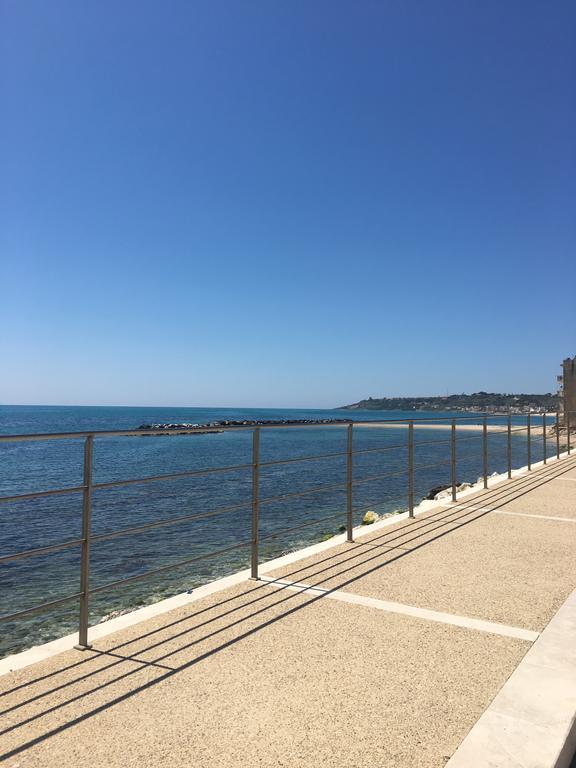 Appartamento Mare Blu Шака Екстериор снимка